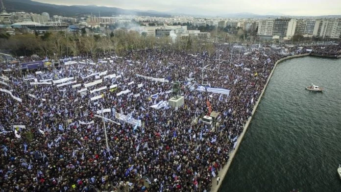 Αντιμέτωπος με τη λαϊκή οργή ο Τσίπρας: Αντίστροφη μέτρηση για το μεγάλο συλλαλητήριο στη ΔΕΘ